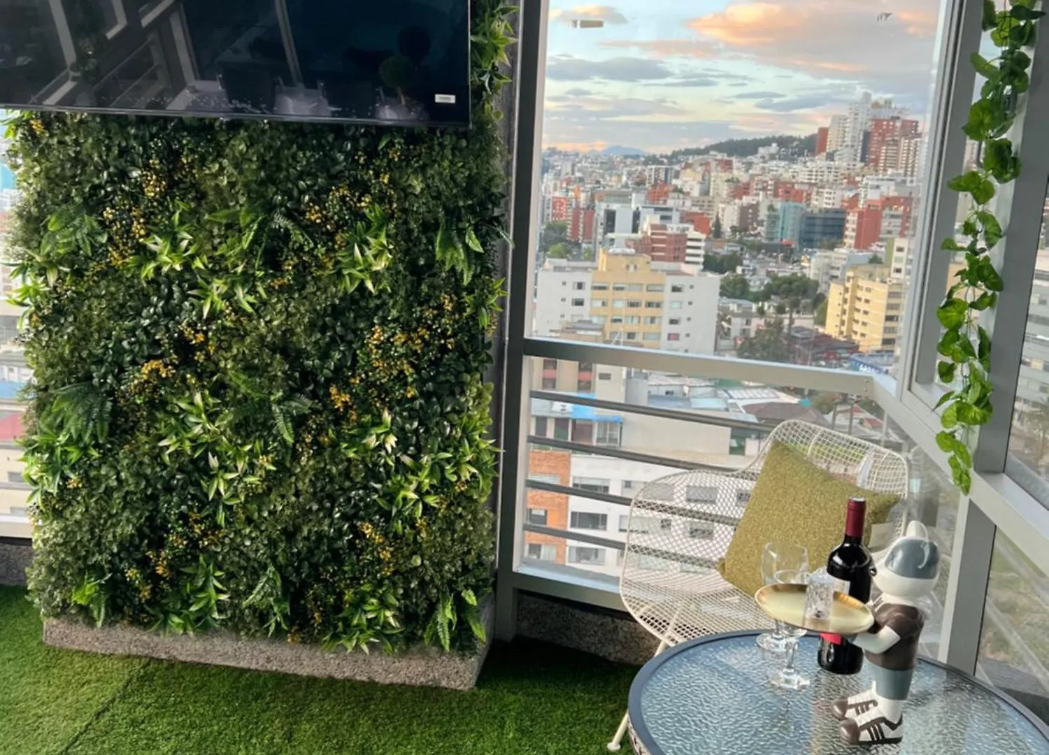 Quito Skyline Suite Panoramica 1303 -Luxury Stay Apartment